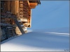 verschneite Almhütte am Laberg